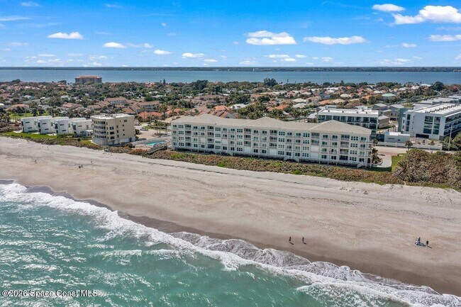 3037 S Hwy A1A in Melbourne Beach, FL - Building Photo - Building Photo