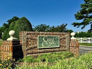 1231 Club Point Rd in Chesapeake, VA - Building Photo - Building Photo