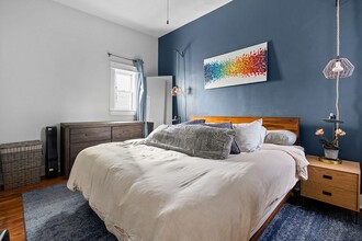 18 Gaston St, Unit 1 in Boston, MA - Foto de edificio - Building Photo