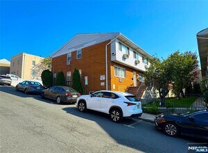 1460 68th St in North Bergen, NJ - Building Photo - Building Photo