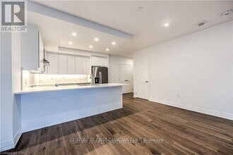 460-460 Callaway Rd in London, ON - Building Photo - Building Photo