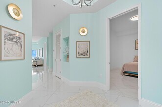 200 Ocean Crest Dr, Unit 1111 in Palm Coast, FL - Foto de edificio - Building Photo