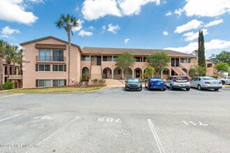 5375 Ortega Farms Blvd in Jacksonville, FL - Building Photo - Building Photo