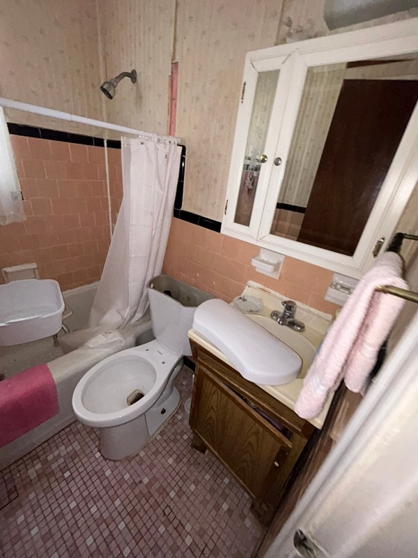 property at 5300 Fletcher St