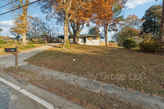 2385 Tilson Rd in Decatur, GA - Building Photo - Building Photo