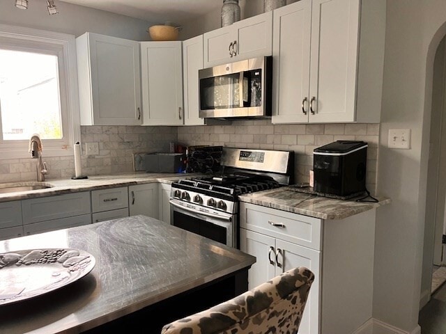 55 Fox Hill Rd in Nahant, MA - Building Photo - Building Photo