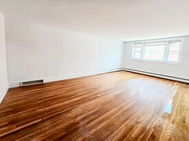 317 Saint Paul St, Unit B in Brookline, MA - Building Photo