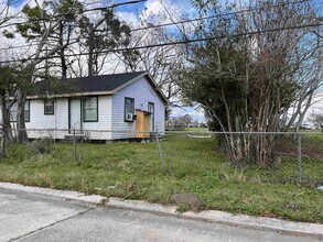 240 Boudreaux St in Houma, LA - Building Photo - Building Photo