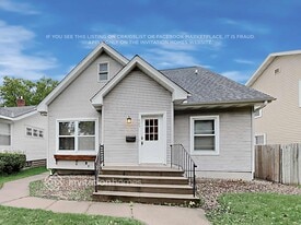 403 Cretin Ave S in St. Paul, MN - Building Photo