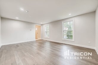 9833 Branchleigh Rd in Randallstown, MD - Building Photo - Building Photo