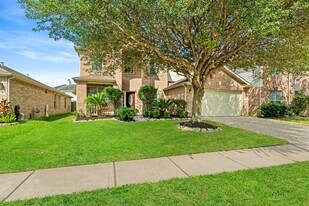 21226 Springbrook Hollow Ct in Spring, TX - Building Photo