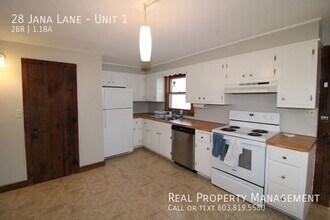 28 Jana Ln in Stratham, NH - Building Photo - Building Photo