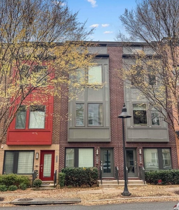 property at 5610 45th Ave