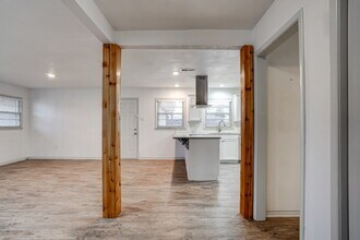 2826 54th St in Lubbock, TX - Foto de edificio - Building Photo