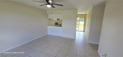 1302 NE 9th St in Cape Coral, FL - Foto de edificio - Building Photo