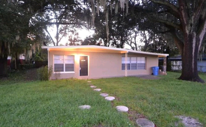 4028 Mclane Dr in Tampa, FL - Building Photo