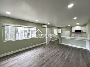 3916 42nd Ave in Sacramento, CA - Building Photo - Building Photo