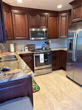 739 Locklear Ave in Sarasota, FL - Building Photo - Building Photo