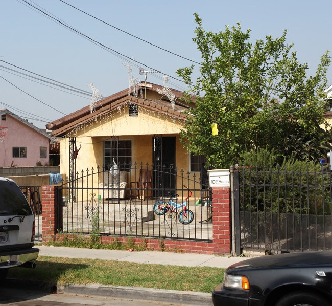 1033 S Gage Ave in Los Angeles, CA - Building Photo - Building Photo