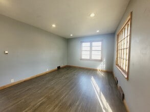 1320 N Broadwell Ave in Grand Island, NE - Building Photo - Building Photo