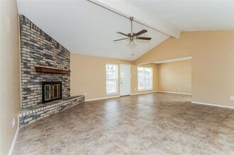 4807 Crestmont Ct in Arlington, TX - Building Photo - Building Photo