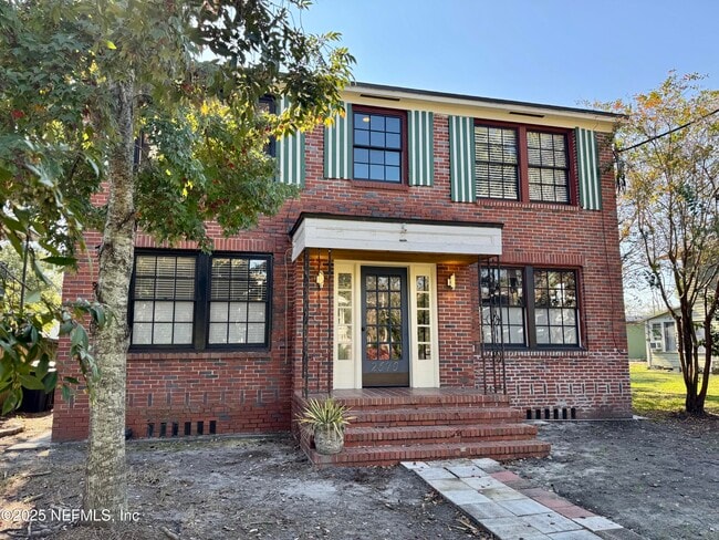 property at 2670 Post St