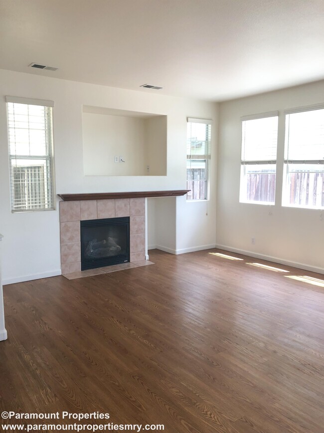 279 Azalea Pl in Soledad, CA - Building Photo - Building Photo