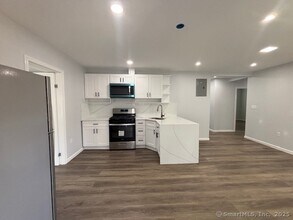8 Horace St in Bridgeport, CT - Building Photo - Building Photo