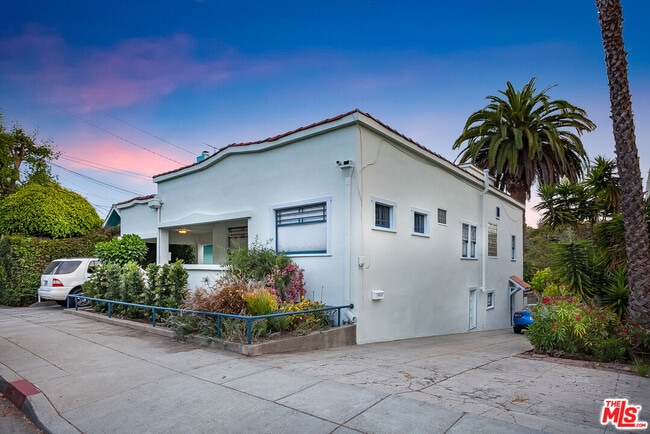 2416 3rd St in Santa Monica, CA - Building Photo - Building Photo
