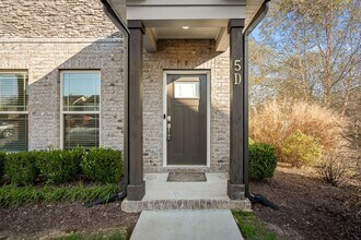 555 Gresham Ln in Murfreesboro, TN - Building Photo - Building Photo