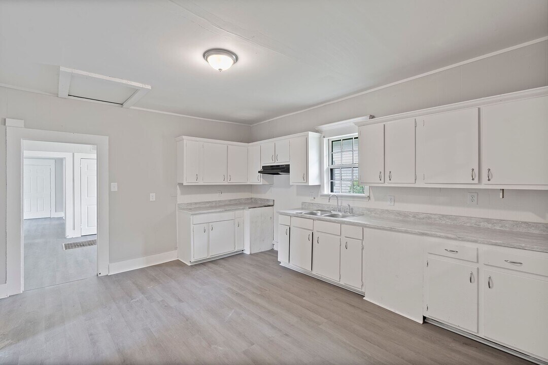 3309 Cedar Ave SW in Birmingham, AL - Building Photo