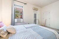 102 E Brookline St, Unit 1 in Boston, MA - Building Photo - Building Photo