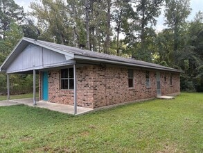 139 Hazelwood St in Mansfield, LA - Building Photo - Building Photo