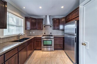 7302 Kenwell St in Dallas, TX - Building Photo - Building Photo