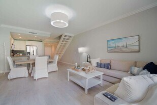 11789 St Andrews Place in Wellington, FL - Building Photo