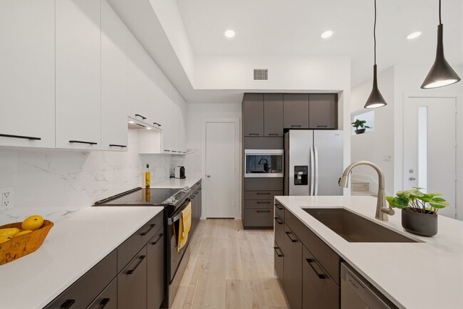 property at 1512 Barbee St