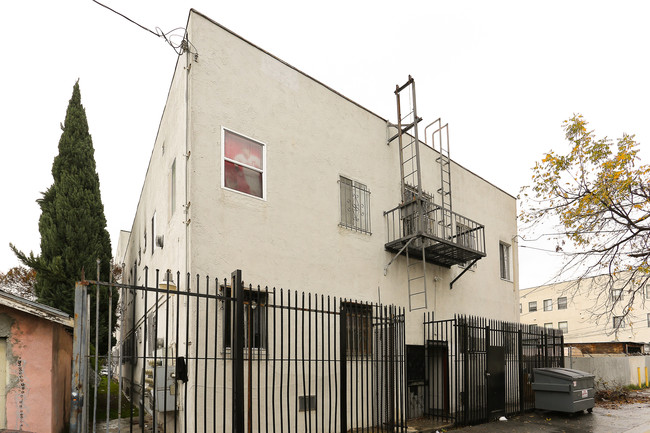 3026 Halldale Ave in Los Angeles, CA - Building Photo - Building Photo