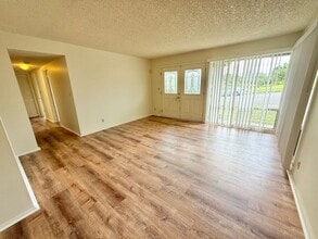 47-492-492 Hui Io St in Kaneohe, HI - Building Photo - Building Photo