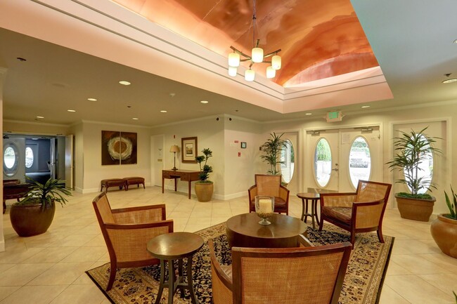 2760 76th Ave SE in Mercer Island, WA - Building Photo - Building Photo