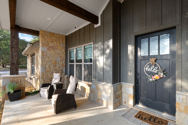 512 Barham Ln in Bridgeport, TX - Building Photo - Building Photo