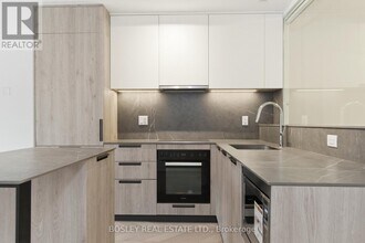 761 Queen St E in Toronto, ON - Building Photo - Building Photo