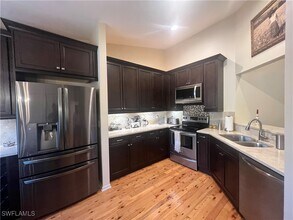 3735 Fieldstone Blvd in Naples, FL - Building Photo - Building Photo