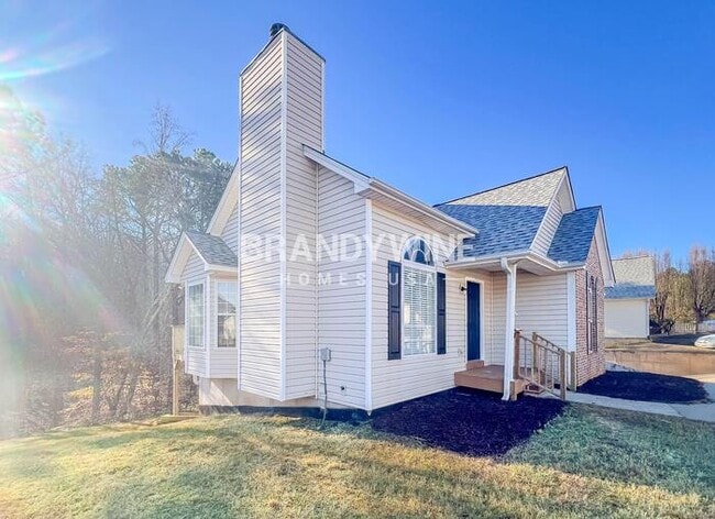 4932 Sunny Ridge Ct, Unit Apt 3 in Flowery Branch, GA - Building Photo - Building Photo