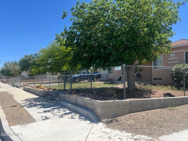960 Nancy St in Barstow, CA - Building Photo - Building Photo