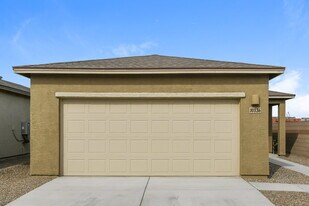 10336 W Harper St in Marana, AZ - Building Photo