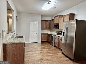 387 Franklin Ln in Acworth, GA - Foto de edificio - Building Photo