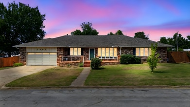 1407 E Fairview Ave in Sapulpa, OK - Building Photo - Building Photo