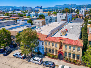 5613 Virginia Ave in Los Angeles, CA - Building Photo - Building Photo