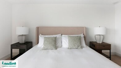 777 Preston St, Unit 35L in Houston, TX - Building Photo - Building Photo