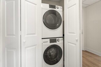 111 Foster St, Unit 401 in Peabody, MA - Building Photo - Building Photo